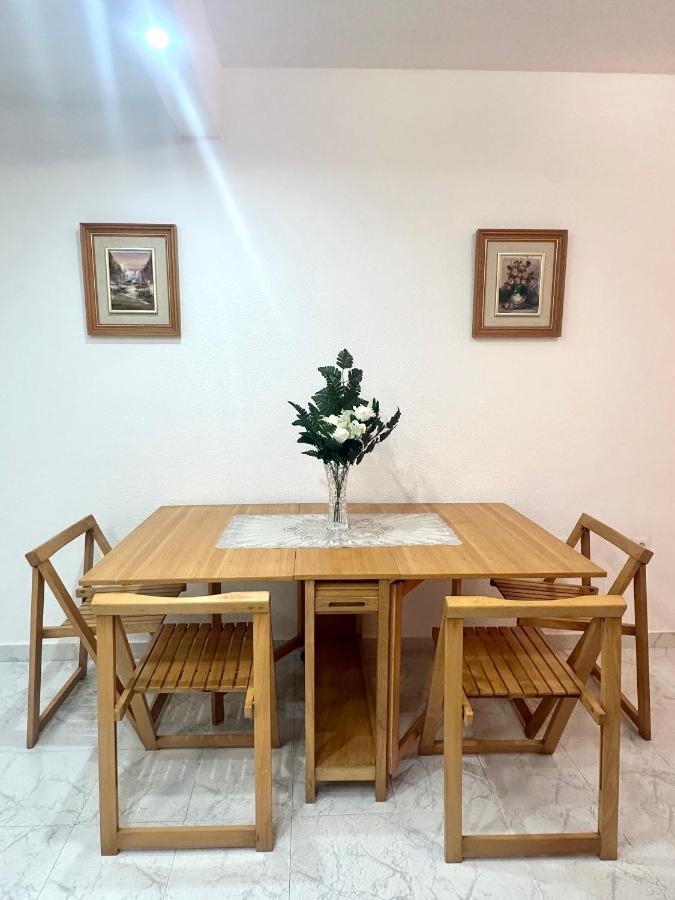 Estudio A 1 Minuto De La Playa Apartment Торевиеха Екстериор снимка