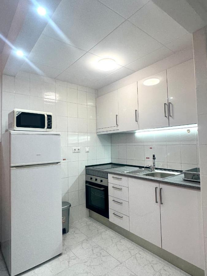 Estudio A 1 Minuto De La Playa Apartment Торевиеха Екстериор снимка