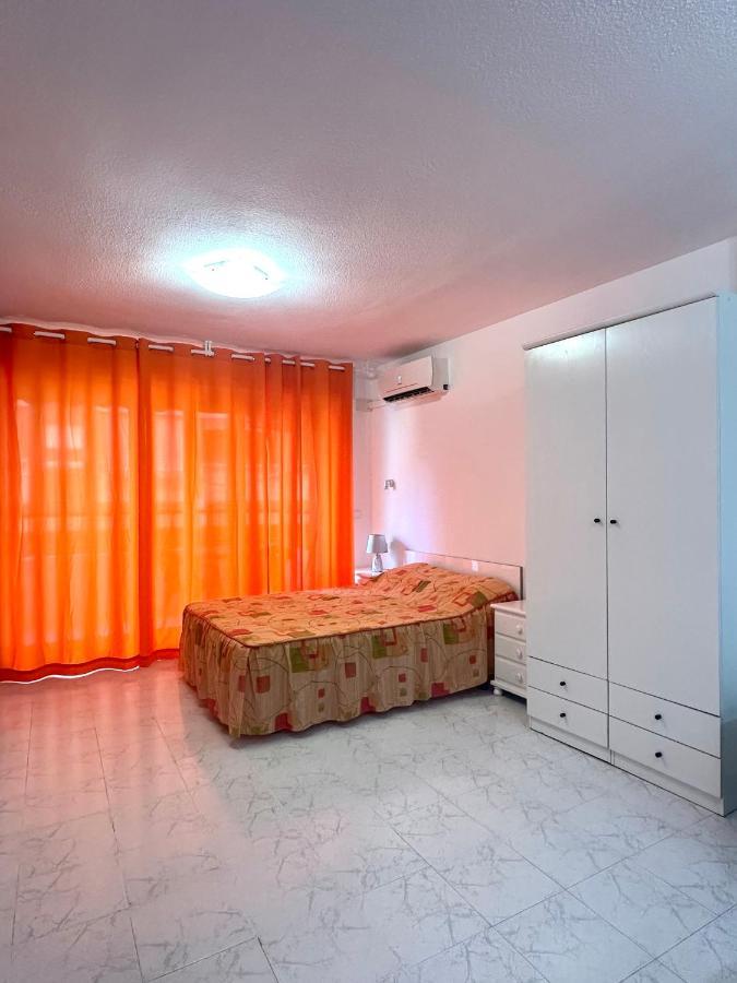 Estudio A 1 Minuto De La Playa Apartment Торевиеха Екстериор снимка