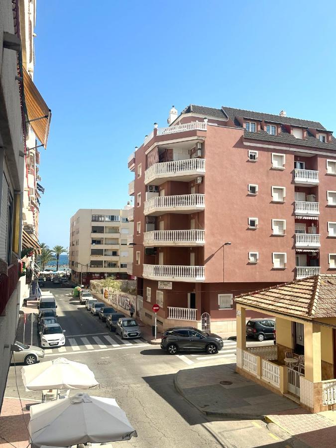 Estudio A 1 Minuto De La Playa Apartment Торевиеха Екстериор снимка